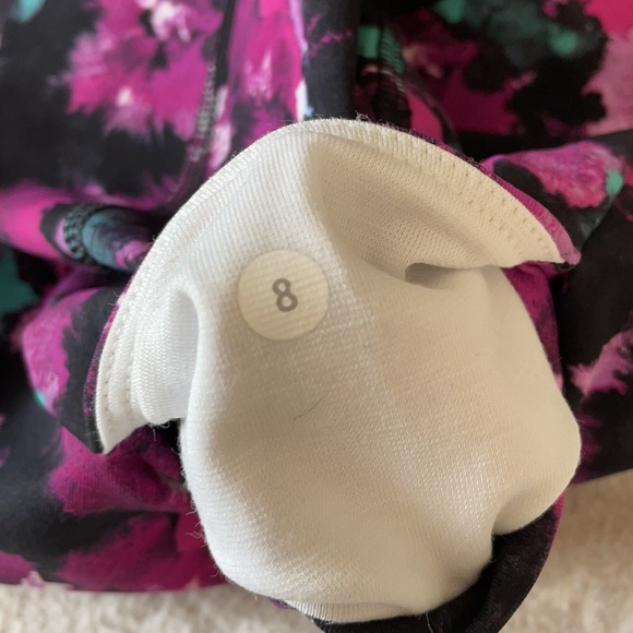 NWOT Lululemon Wunder Short 2” - Picture 10 of 10